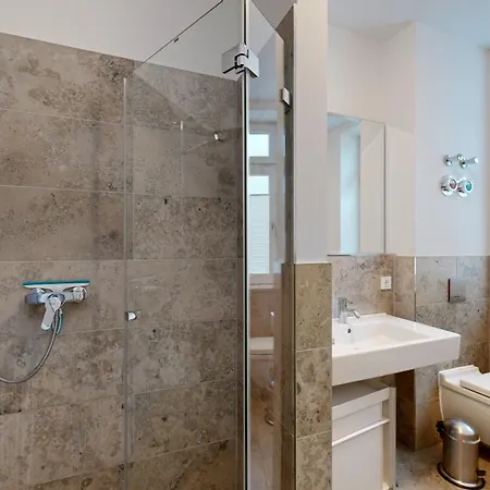 Fewo Direkt Am Strand Mit Balkon Und Meerblick, Villa Seeblick, Binz