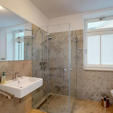 Fewo Direkt Am Strand Mit Balkon Und Meerblick, Villa Seeblick, Binz * Остзебад Бинц