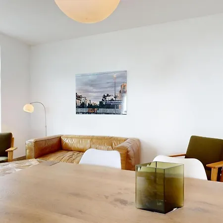 FeWo direkt am Strand mit Balkon und Meerblick, Villa Seeblick, Binz * Binz