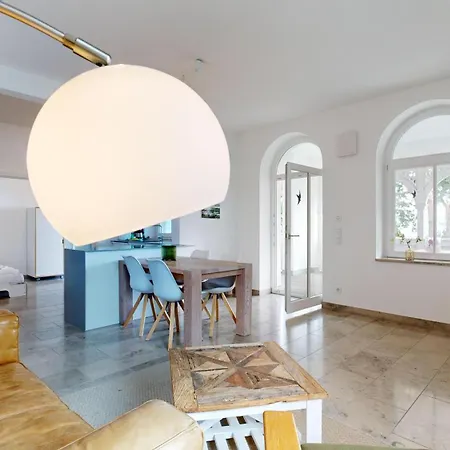 Apartment FeWo direkt am Strand mit Balkon und Meerblick, Villa Seeblick, Binz