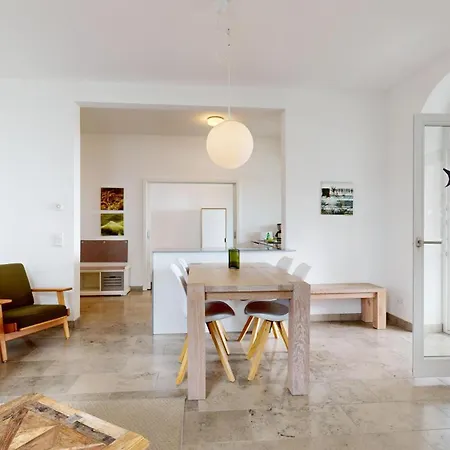 FeWo direkt am Strand mit Balkon und Meerblick, Villa Seeblick, Binz Apartment Binz