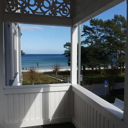 FeWo direkt am Strand mit Balkon und Meerblick, Villa Seeblick, Binz Apartment *