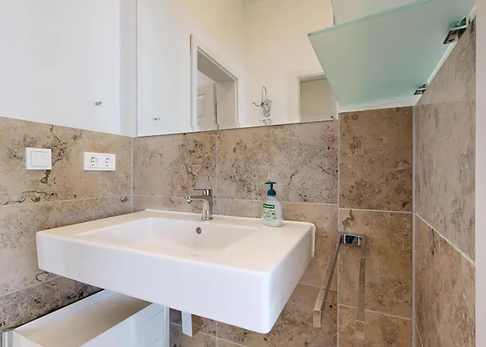 Apartamento Direkt Am Mit Balkon Und Meerblick, Seeblick, *